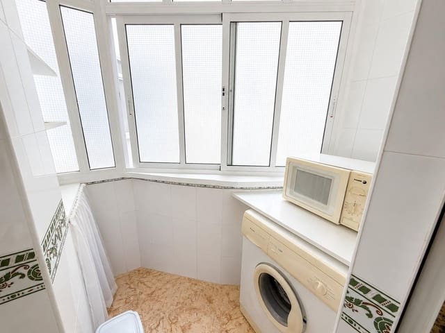 2 quarto Apartamento para venda em Antonio Machado, Torrevieja com piscina garagem - 139 900 € (Ref: 9827436)