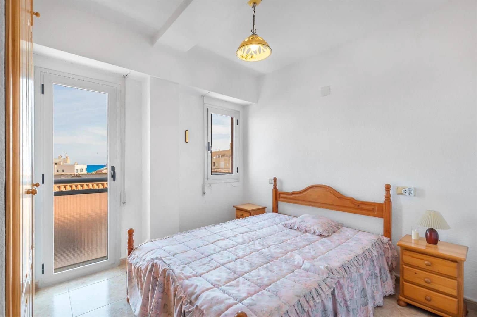 1 soverom Leilighet til salgs i Torrevieja - € 125 000 (Ref: 9827437)