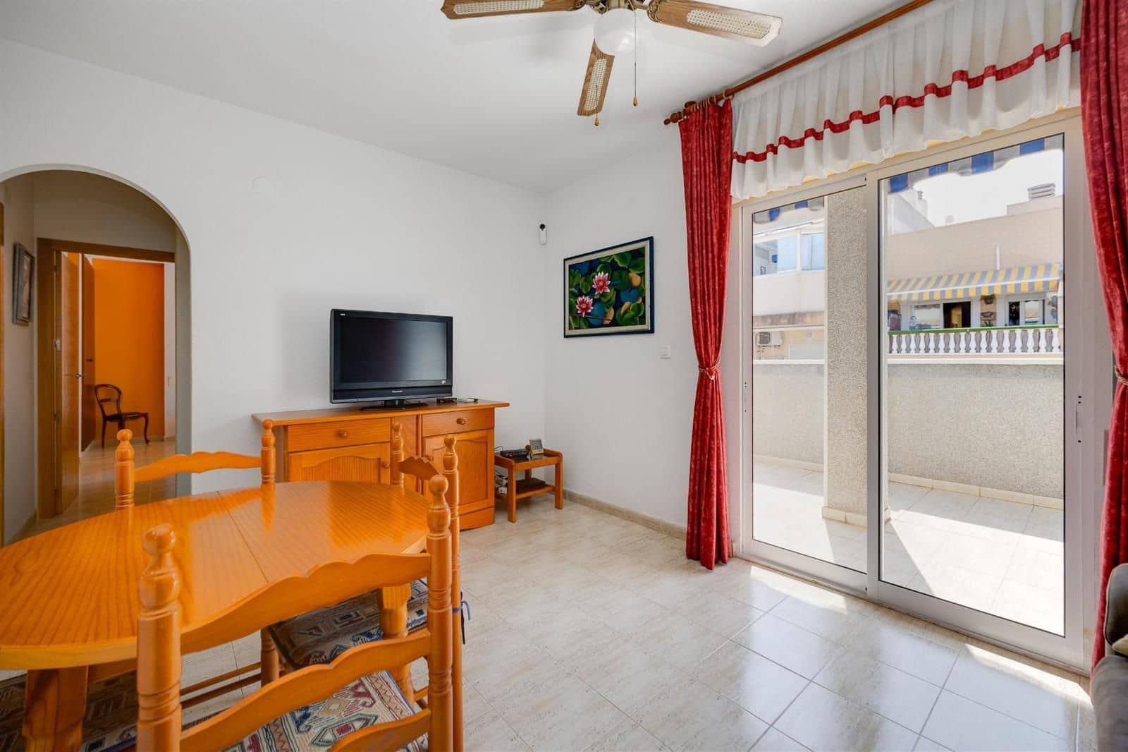 3 soveværelse Penthouse til salg i Torrevieja med swimmingpool - € 179.000 (Ref: 9832379)