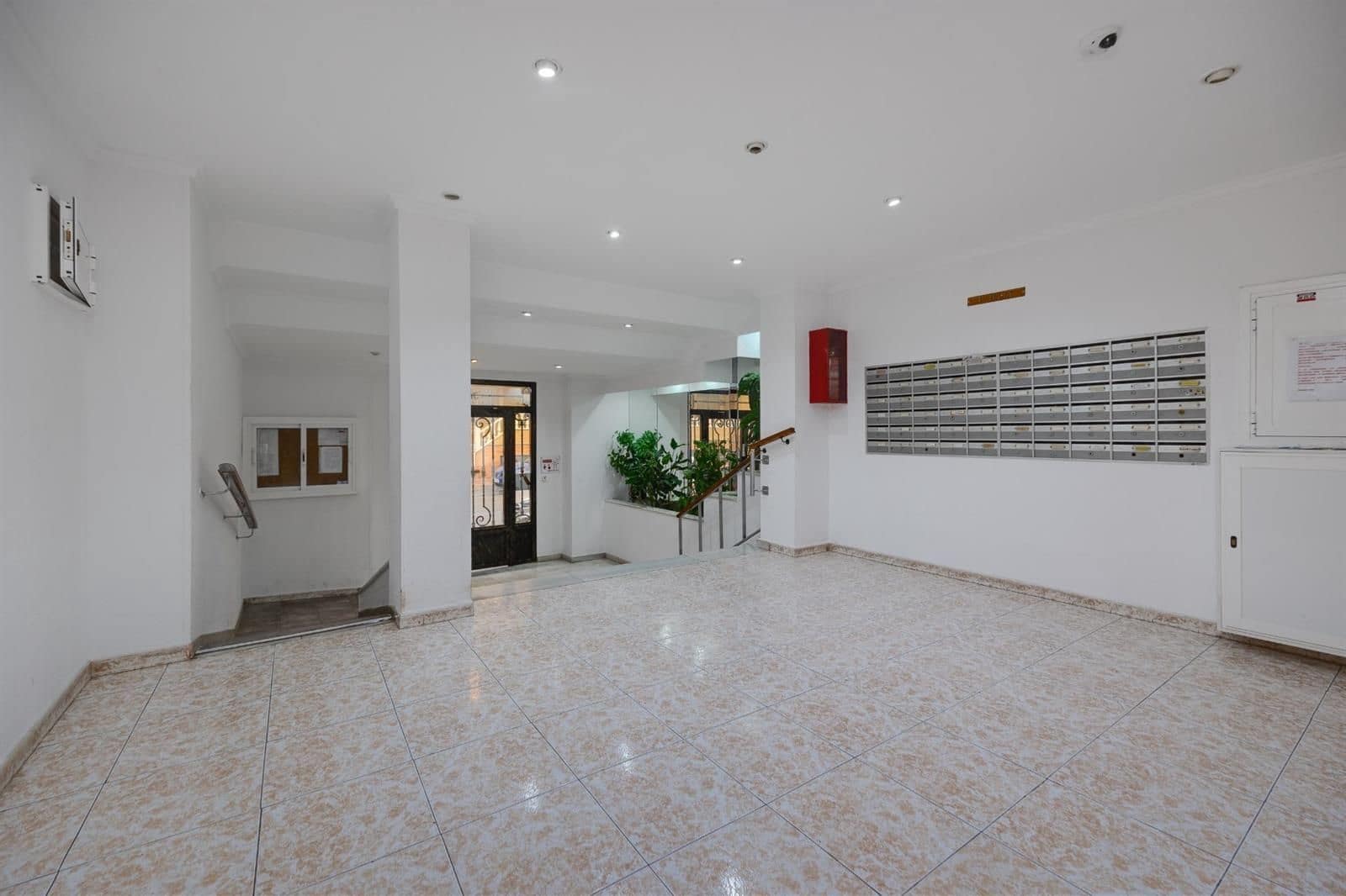 3 soveværelse Penthouse til salg i Torrevieja med swimmingpool - € 179.000 (Ref: 9832379)
