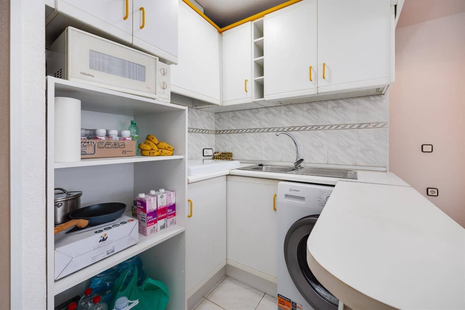 2 soveværelse Lejlighed til salg i Torrevieja - € 135.000 (Ref: 9832380)