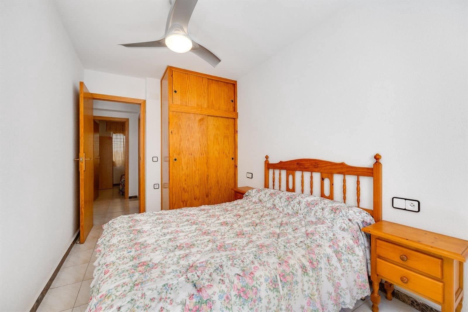 2 soveværelse Lejlighed til salg i Torrevieja - € 135.000 (Ref: 9832380)