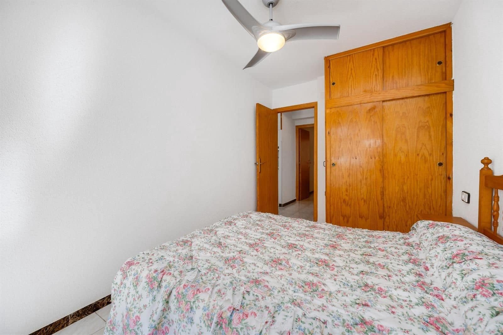 2 soveværelse Lejlighed til salg i Torrevieja - € 135.000 (Ref: 9832380)