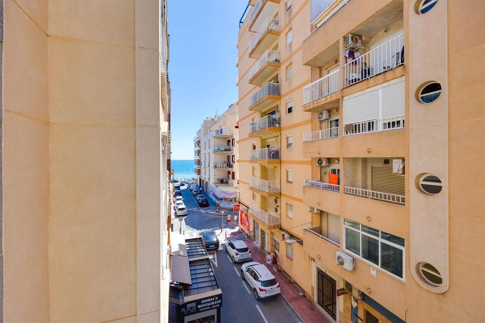 2 soveværelse Lejlighed til salg i Torrevieja - € 135.000 (Ref: 9832380)