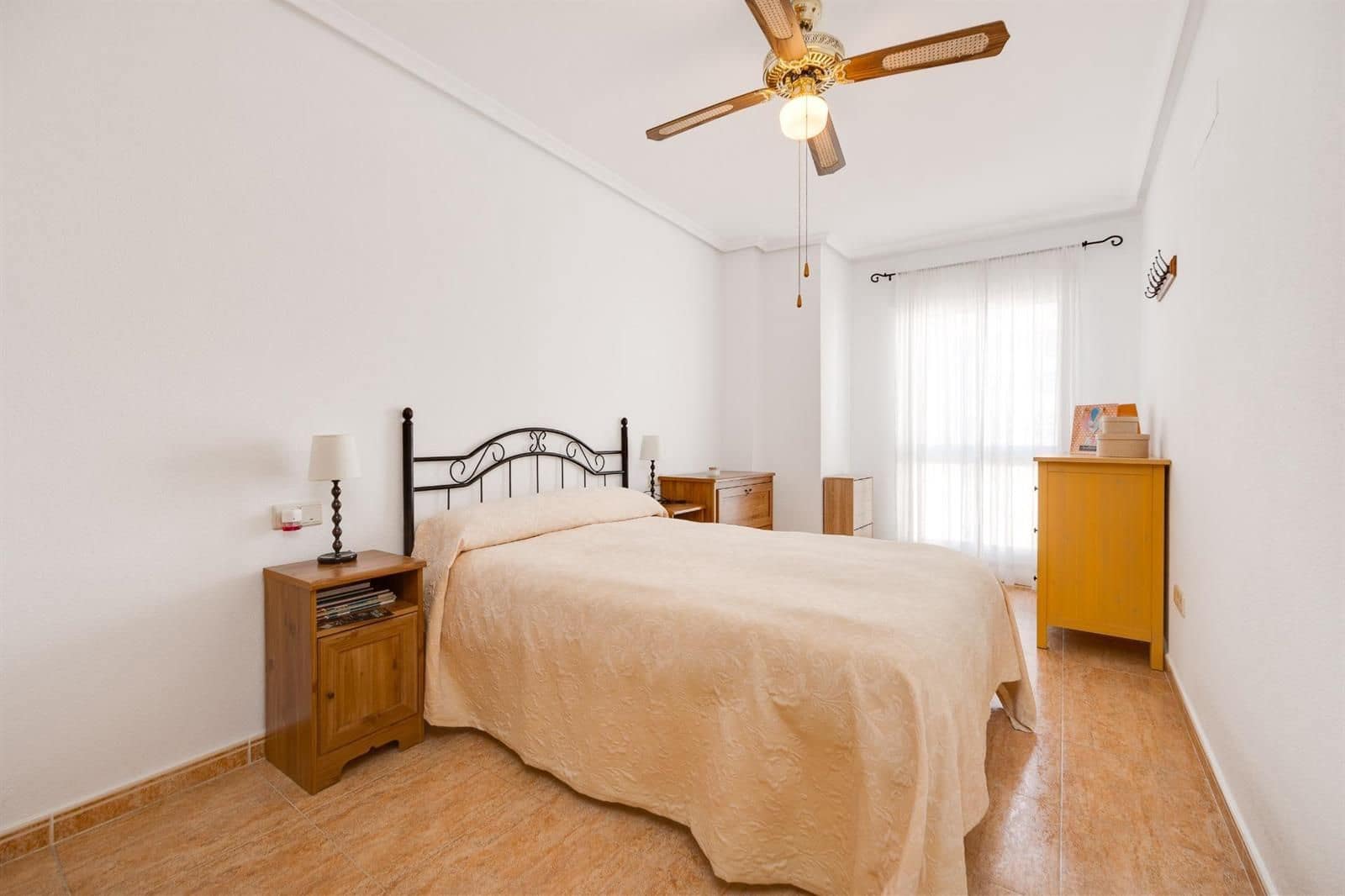 2 quarto Apartamento para venda em Torrevieja com piscina garagem - 177 900 € (Ref: 9832381)