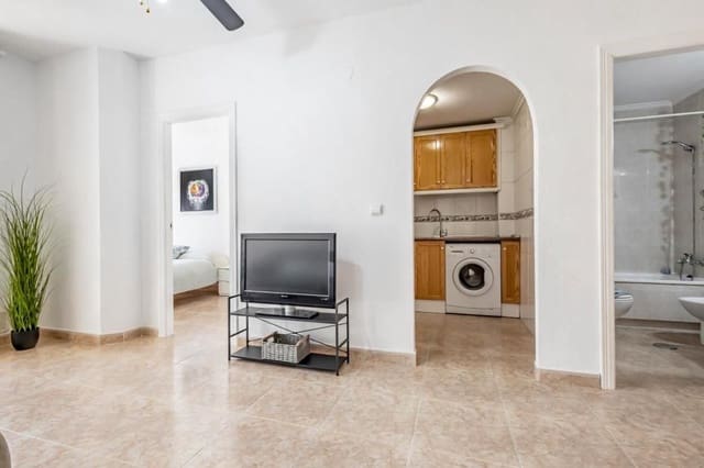 1 soveværelse Lejlighed til salg i Parque de las Naciones, Torrevieja med swimmingpool garage - € 124.000 (Ref: 9854312)