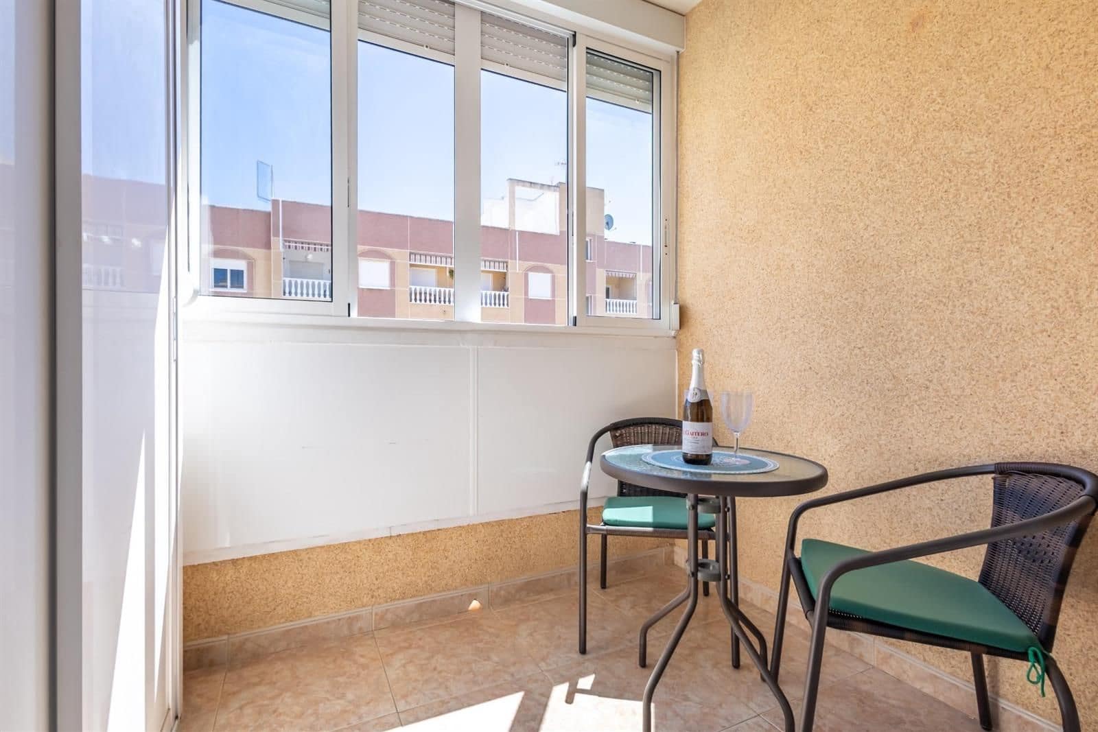 1 soveværelse Lejlighed til salg i Torrevieja med swimmingpool garage - € 124.000 (Ref: 9854312)