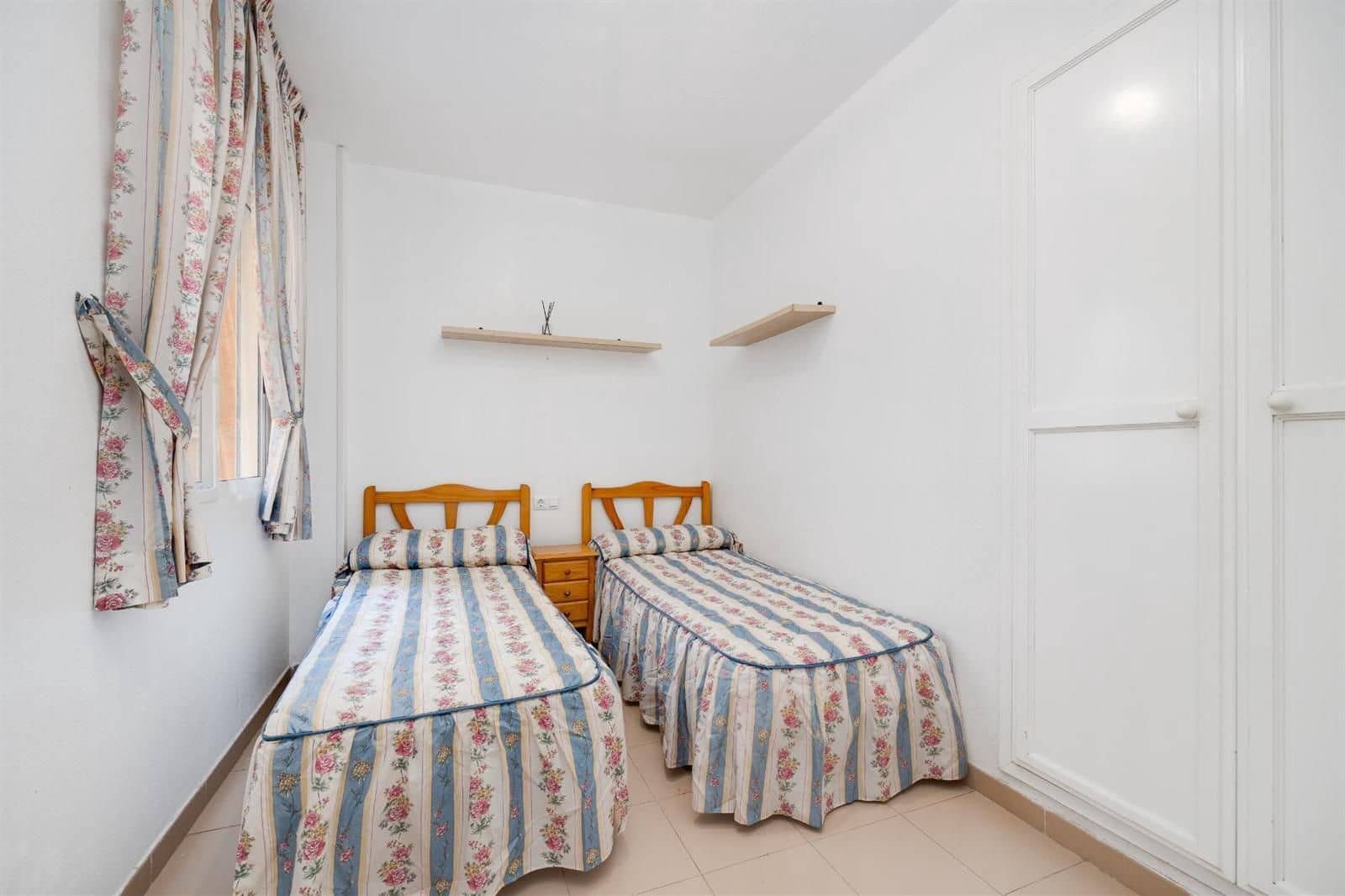 2 sovrum Villa till salu i Torrevieja med pool - 139 000 € (Ref: 9854313)