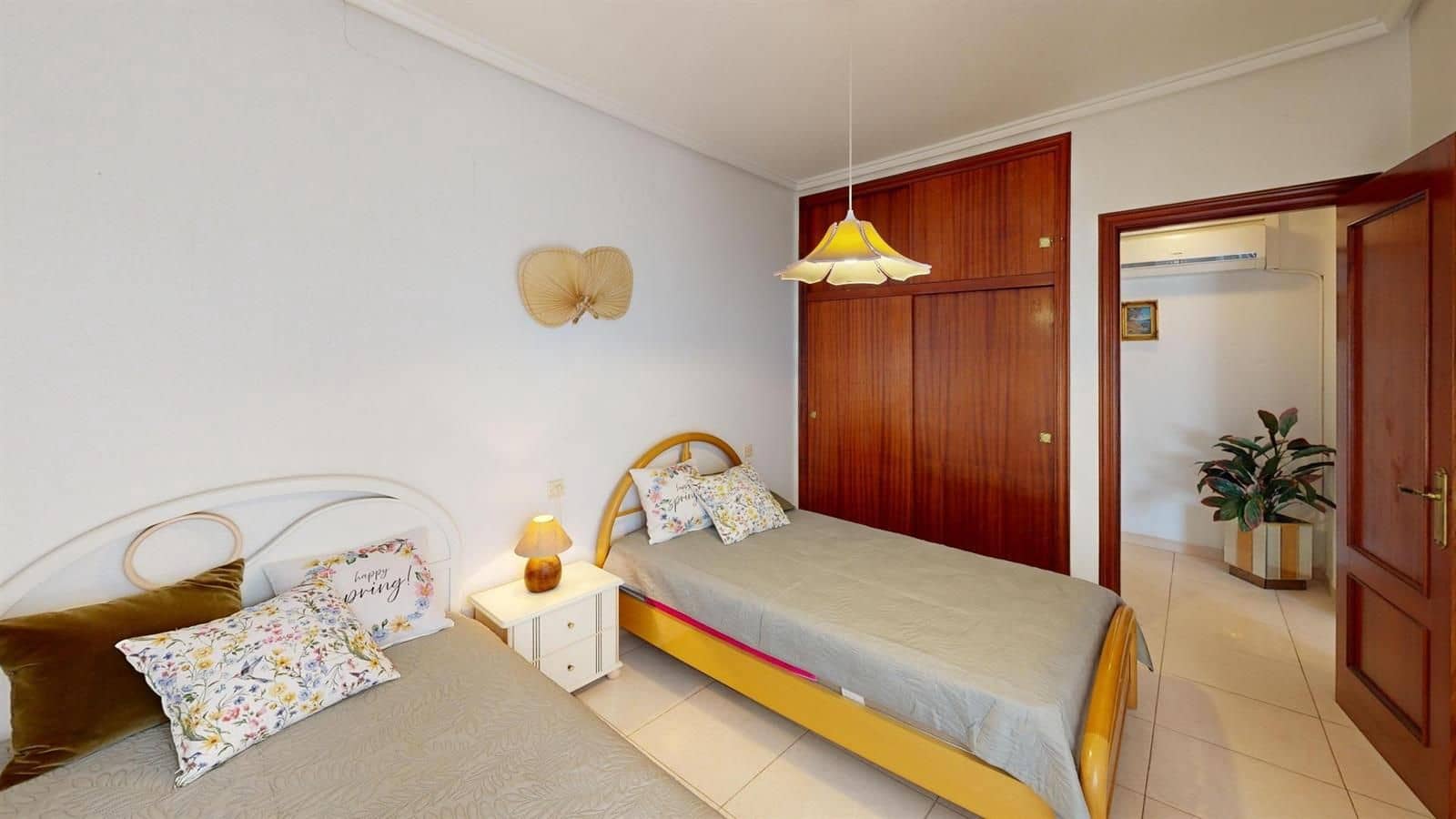 3 bedroom Penthouse for sale in Torrevieja - € 195,000 (Ref: 9854314)