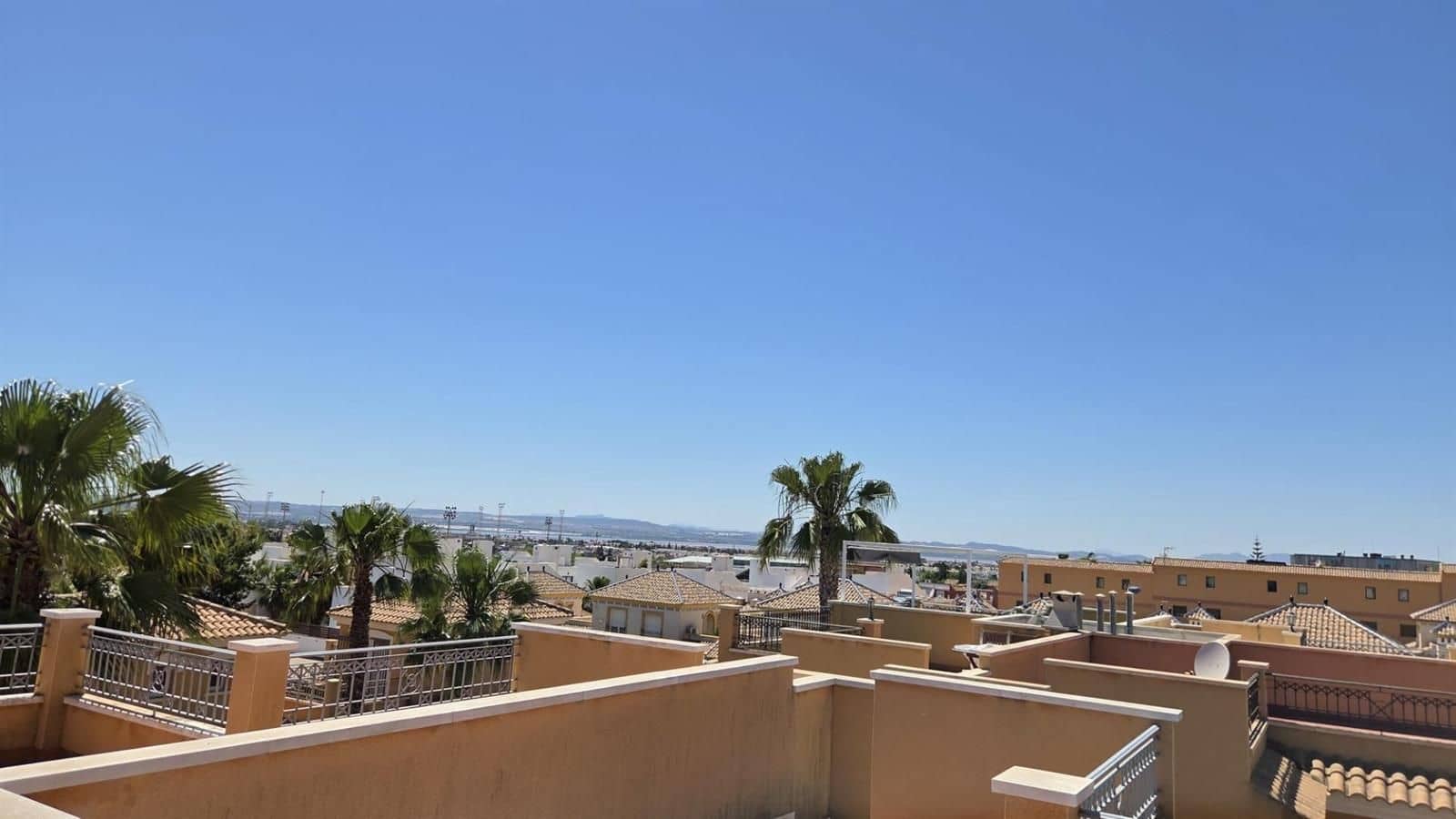3 soverom Hus til salgs i Aguas Nuevas med svømmebasseng garasje - € 279 000 (Ref: 9858831)