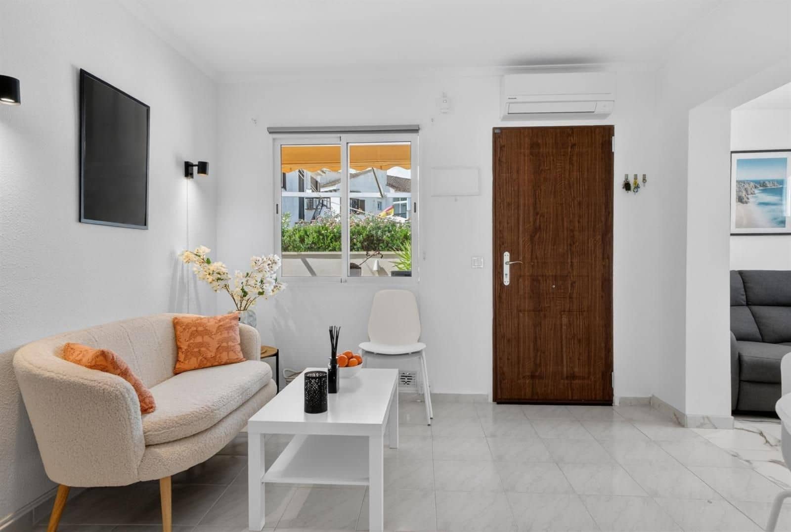 2 soverom Villa til salgs i Torrevieja med svømmebasseng - € 188 000 (Ref: 9866000)