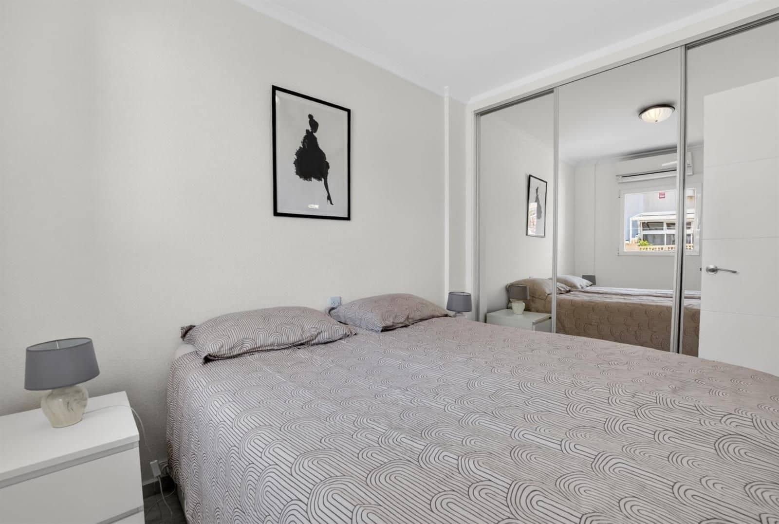2 soverom Villa til salgs i Torrevieja med svømmebasseng - € 188 000 (Ref: 9866000)