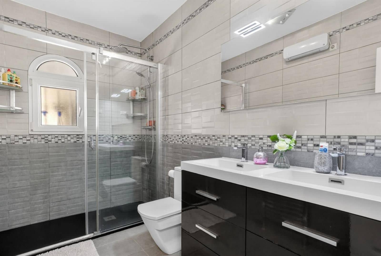 4 chambre Villa/Maison à vendre à Orihuela Costa avec piscine - 795 000 € (Ref: 9866001)