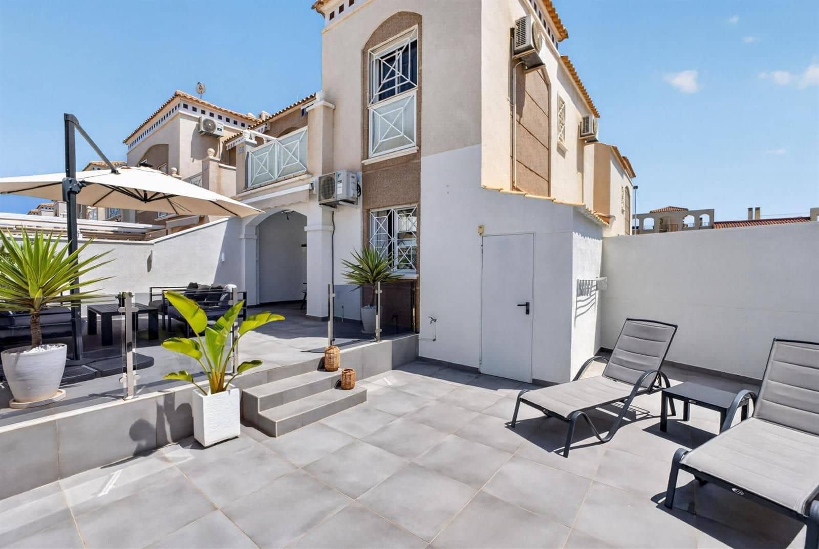 2 quarto Moradia para venda em Aguas Nuevas com piscina - 219 000 € (Ref: 9866002)