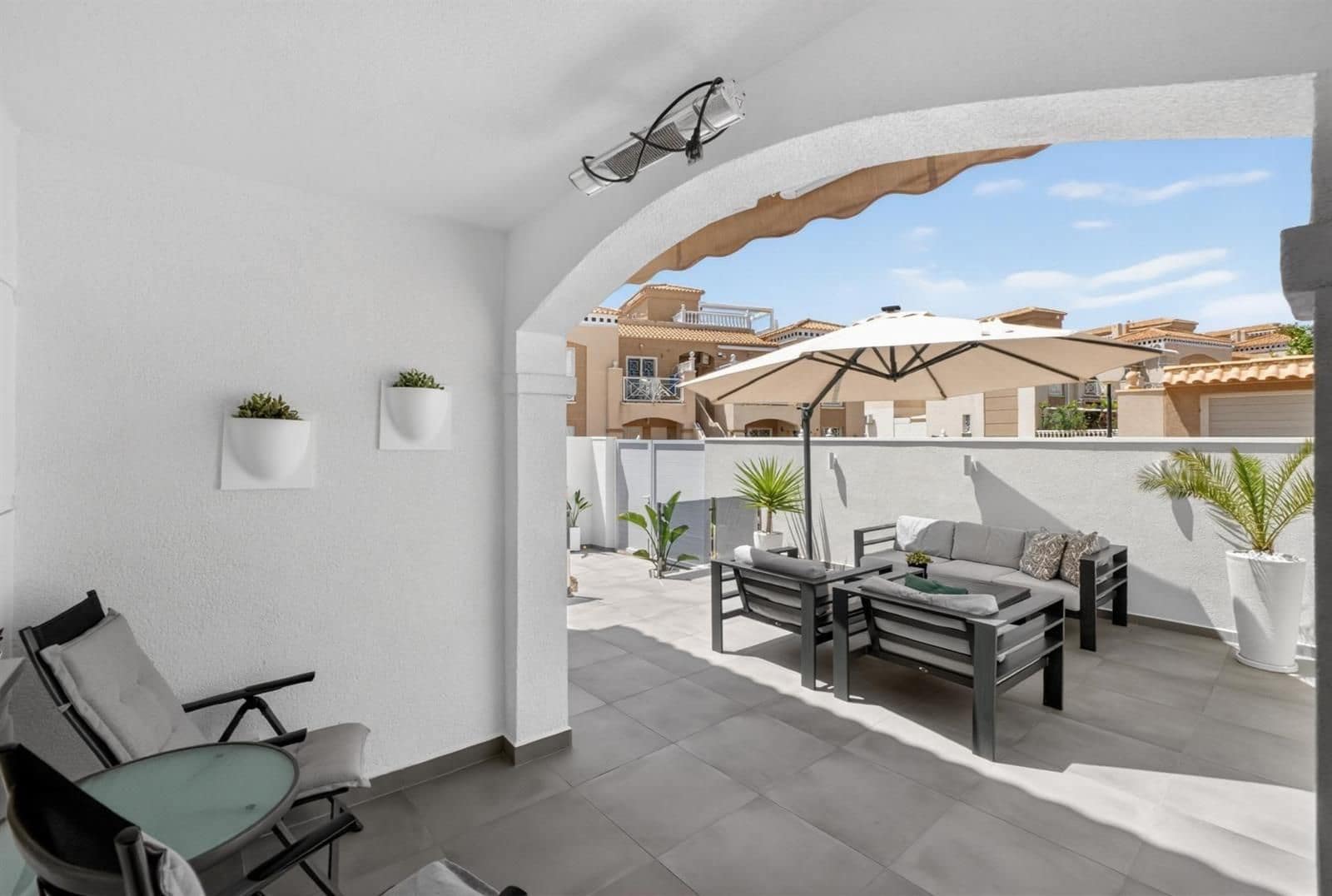 2 quarto Moradia para venda em Aguas Nuevas com piscina - 219 000 € (Ref: 9866002)