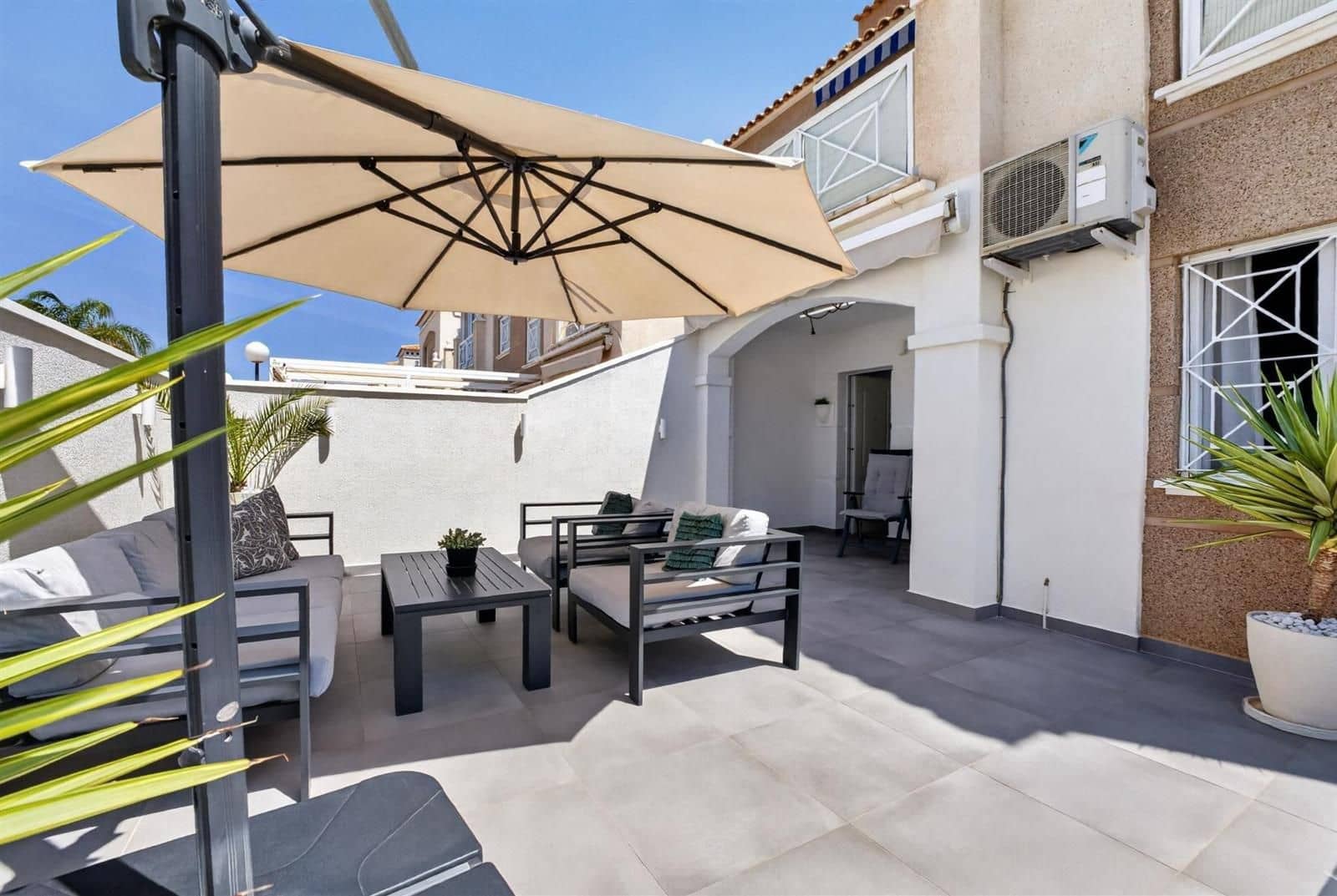 2 quarto Moradia para venda em Aguas Nuevas com piscina - 219 000 € (Ref: 9866002)