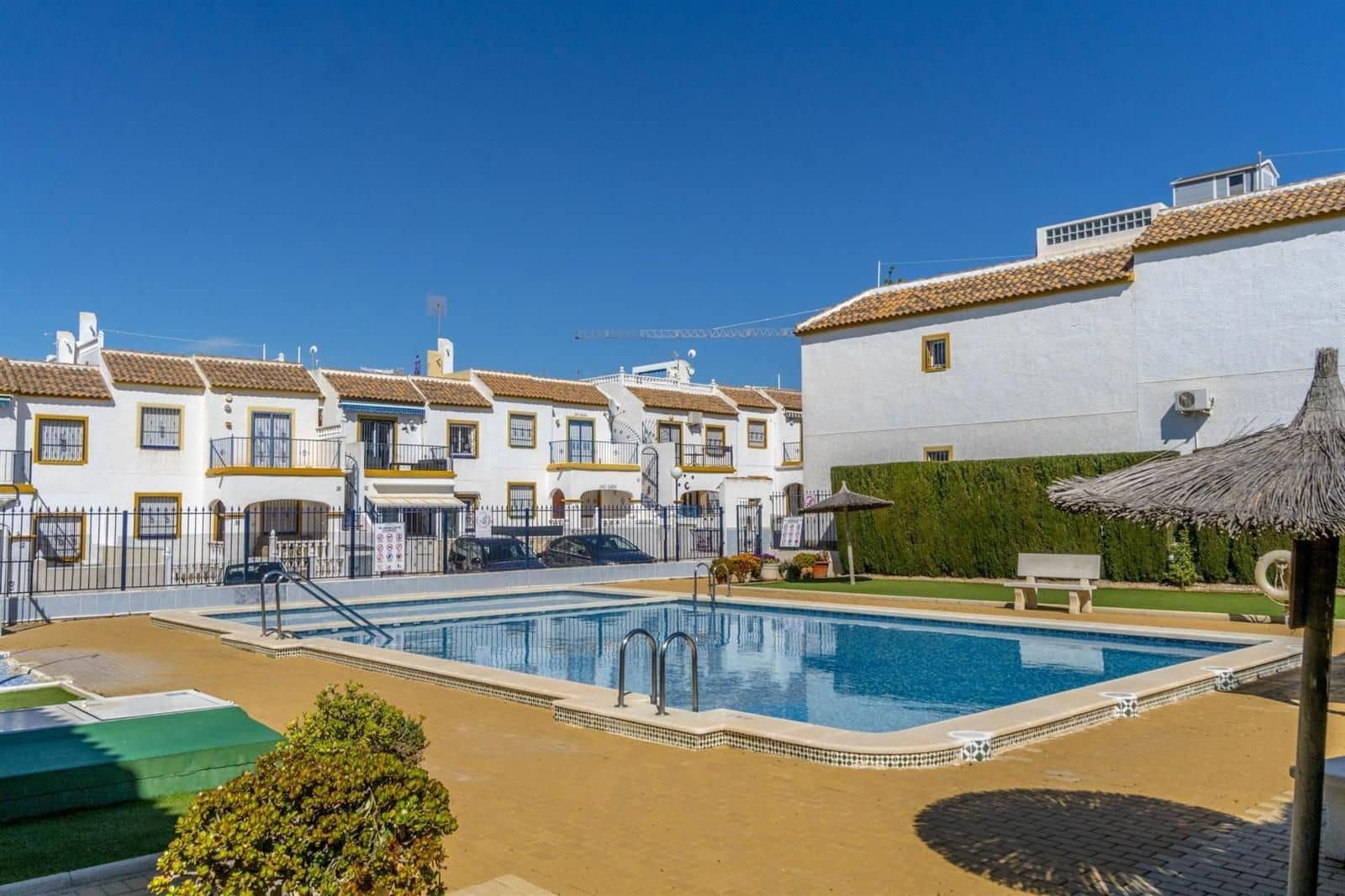 3 sypialnia Willa na sprzedaż w La Florida z basenem - 159 000 € (Ref: 9866003)