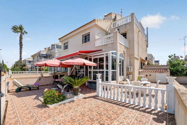 2 makuuhuone Omakotitalo myytävänä paikassa El Chaparral - La Siesta - La Torreta, Torrevieja mukana uima-altaan - 175 000 € (Ref: 9866004)