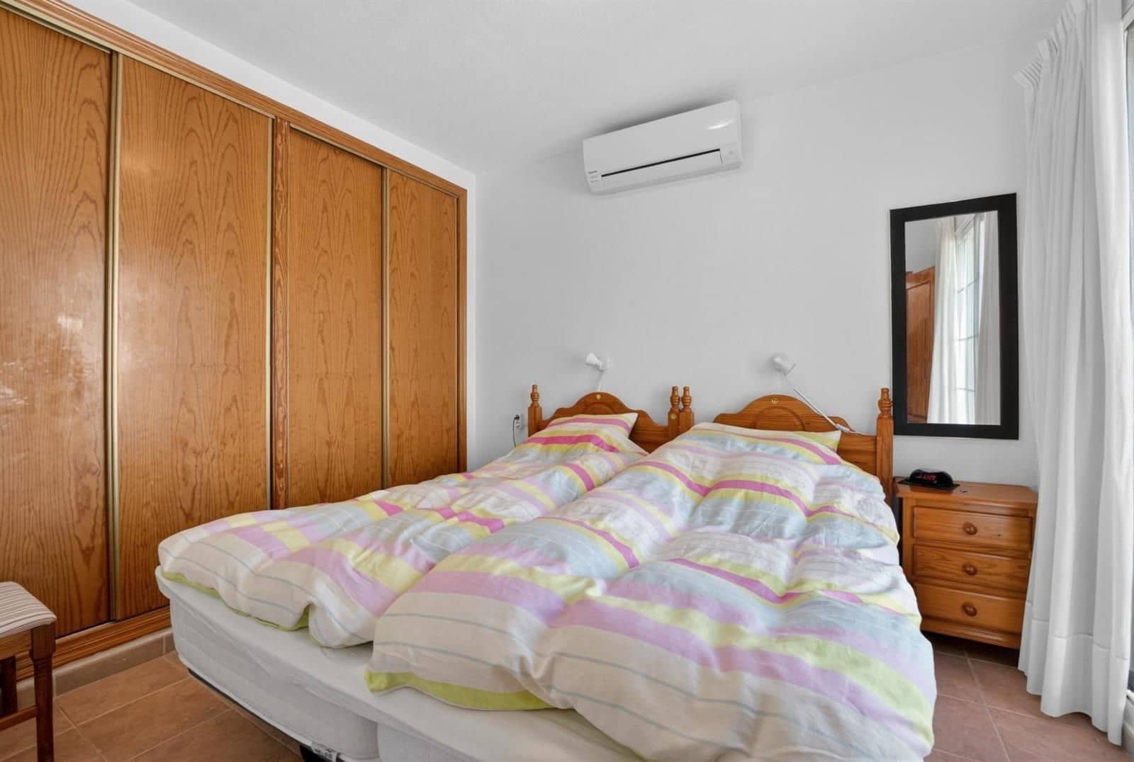 2 makuuhuone Omakotitalo myytävänä paikassa Torrevieja mukana uima-altaan - 175 000 € (Ref: 9866004)
