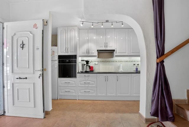 2 makuuhuone Omakotitalo myytävänä paikassa El Chaparral - La Siesta - La Torreta, Torrevieja mukana uima-altaan - 175 000 € (Ref: 9866004)