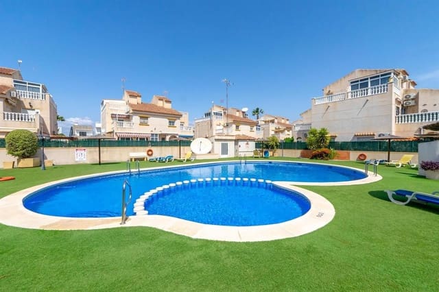 2 makuuhuone Omakotitalo myytävänä paikassa El Chaparral - La Siesta - La Torreta, Torrevieja mukana uima-altaan - 175 000 € (Ref: 9866004)