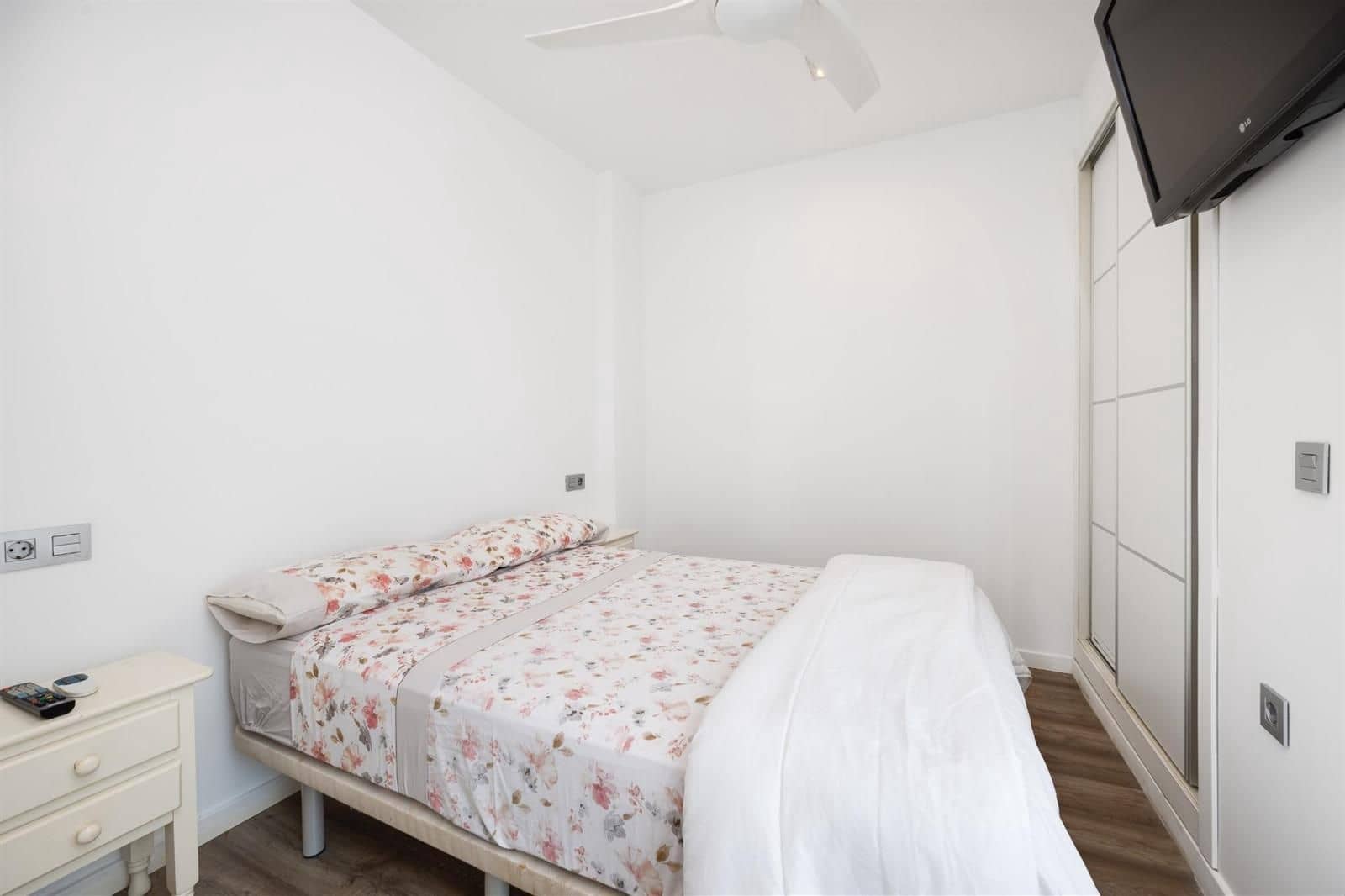 3 quarto Apartamento para venda em Torrevieja com piscina - 199 000 € (Ref: 9866005)