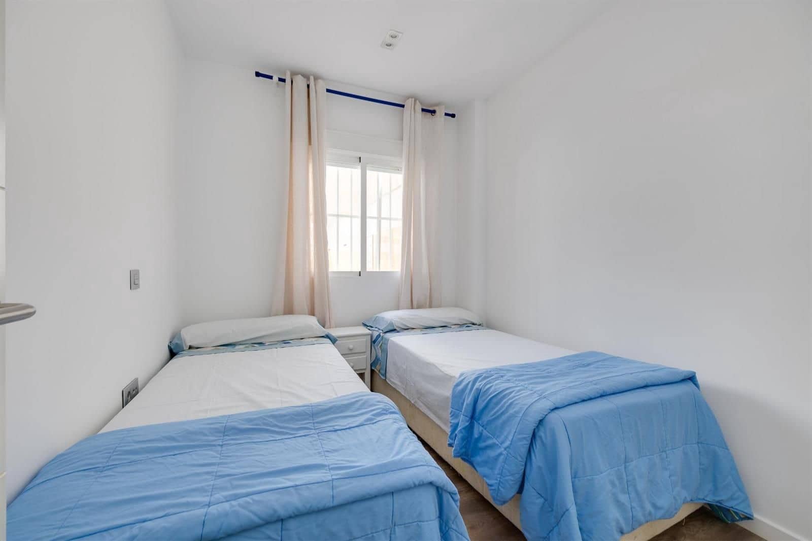 3 quarto Apartamento para venda em Torrevieja com piscina - 199 000 € (Ref: 9866005)