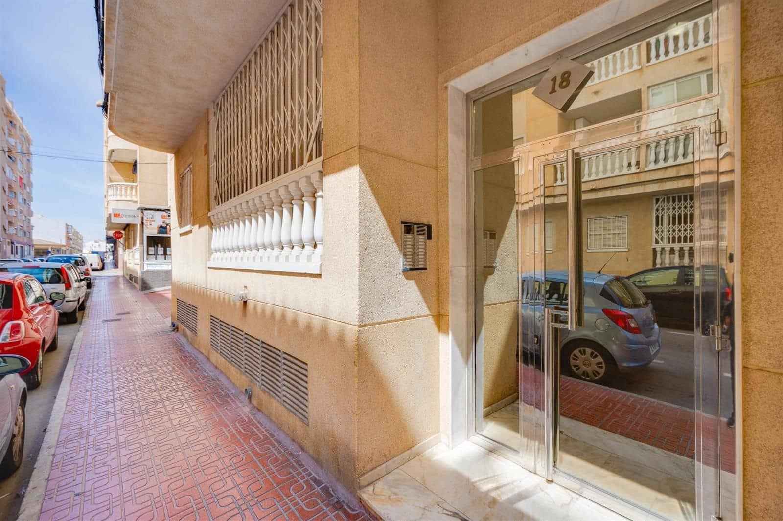 3 quarto Apartamento para venda em Torrevieja com piscina - 199 000 € (Ref: 9866005)
