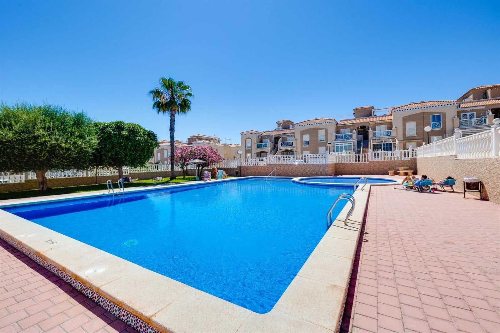2 soveværelse Villa til salg i Aguas Nuevas med swimmingpool garage - € 179.900 (Ref: 9877187)