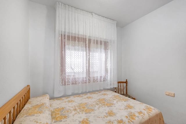 2 makuuhuone Asunto myytävänä paikassa Las Piscinas Naturales, Torrevieja - 130 000 € (Ref: 9877189)