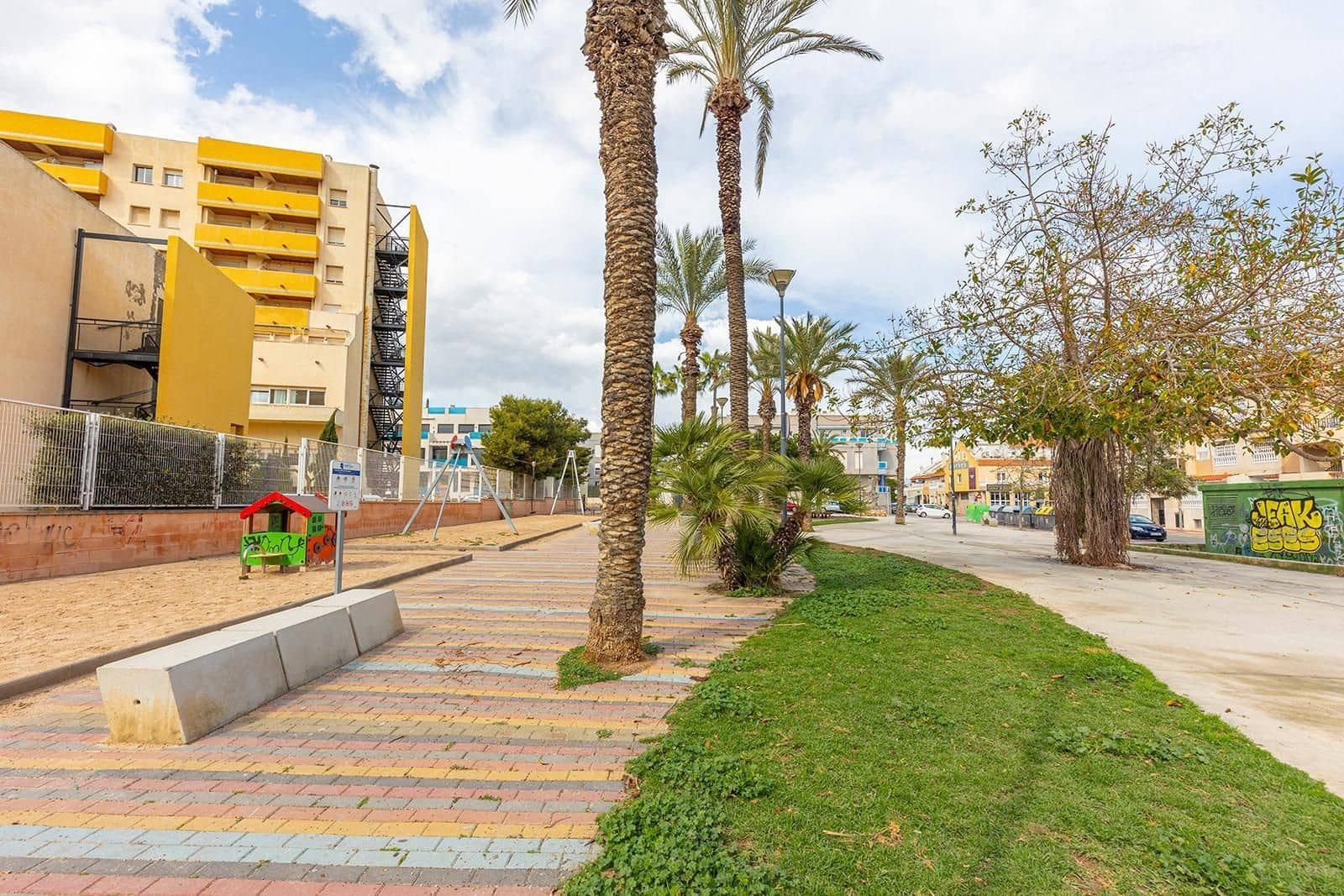 3 chambre Penthouse à vendre à Torrevieja avec piscine - 213 500 € (Ref: 9877190)