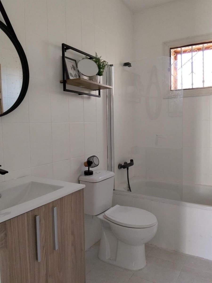 2 chambre Villa/Maison à vendre à Torrevieja - 169 000 € (Ref: 9883721)