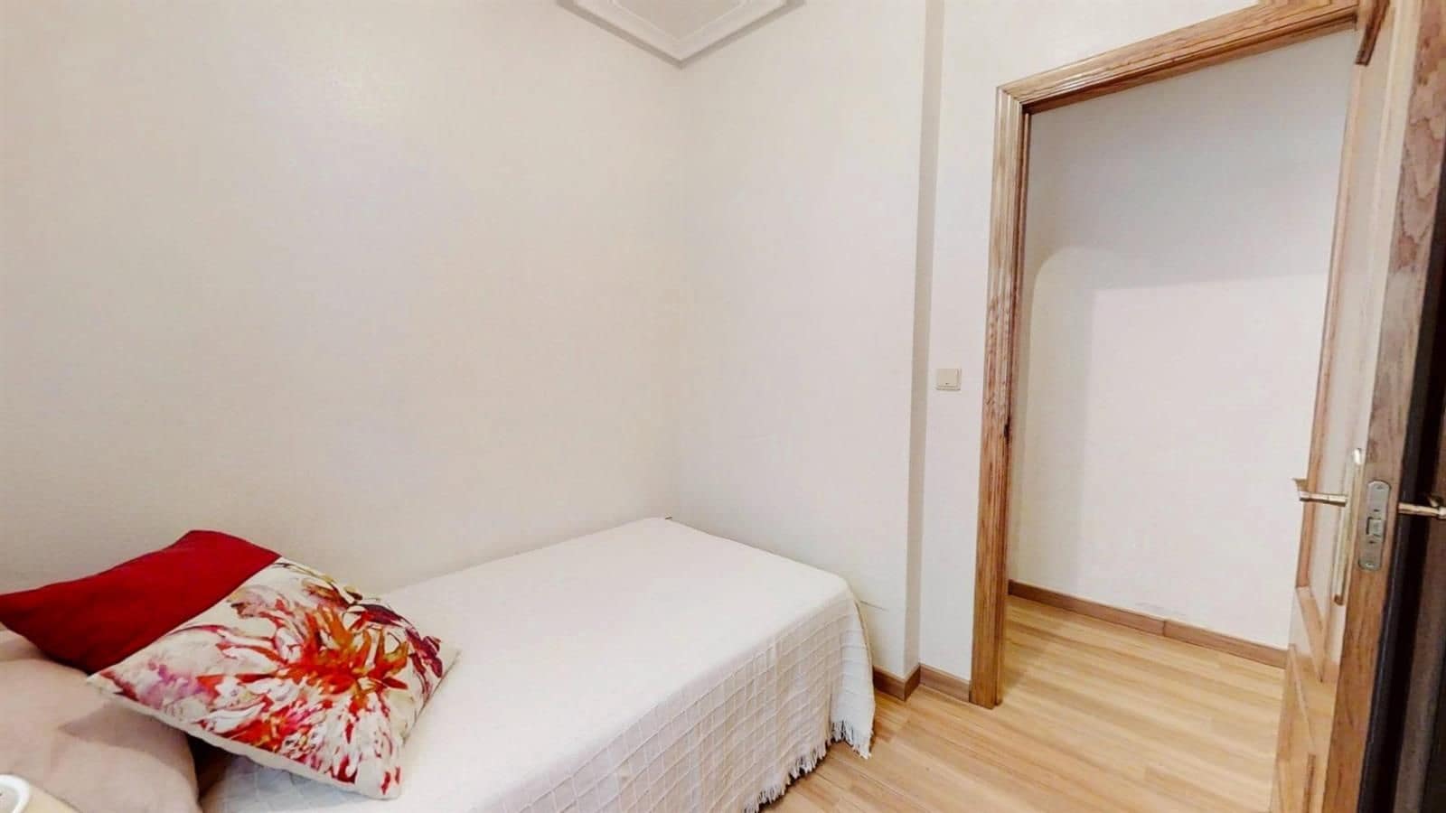 3 soveværelse Lejlighed til salg i Torrevieja med garage - € 185.000 (Ref: 9889229)