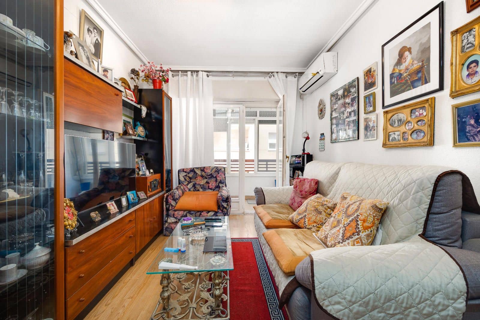 Piso de 1 habitación en Torrevieja en venta con piscina garaje - 109.969 € (Ref: 9889483)