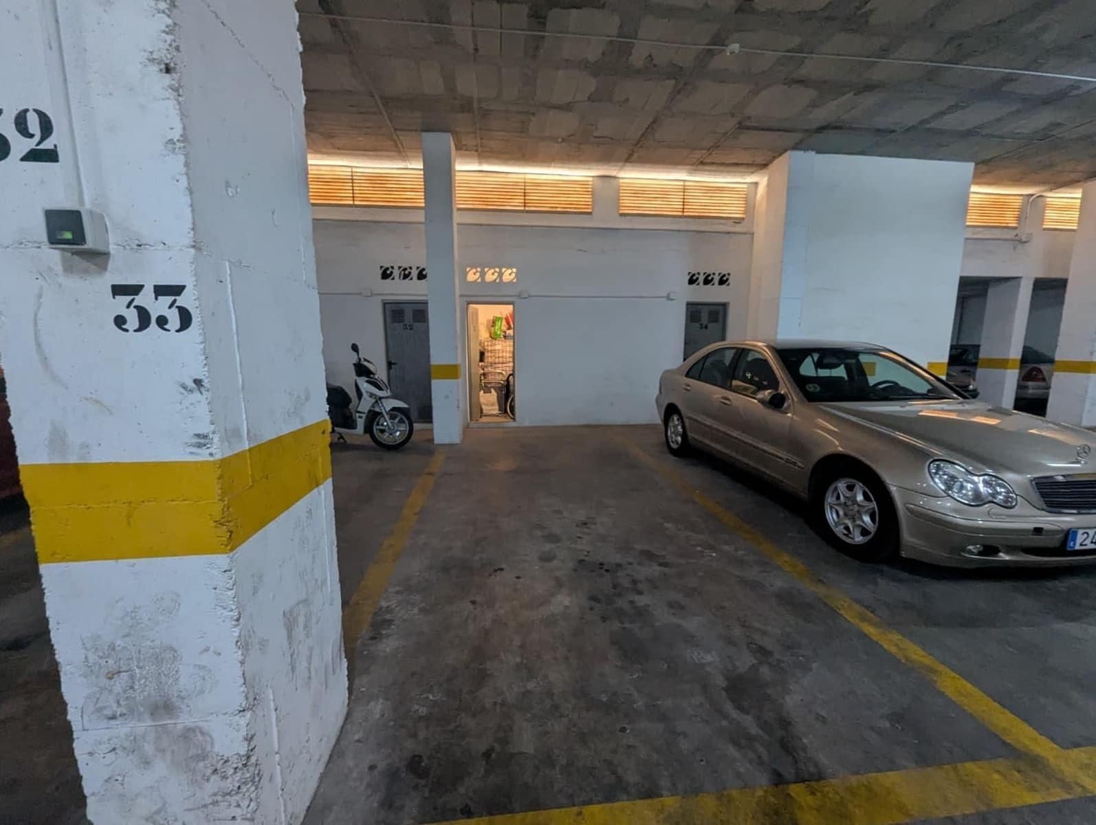 Piso de 2 habitaciones en Torrevieja en venta con garaje - 153.000 € (Ref: 9893015)
