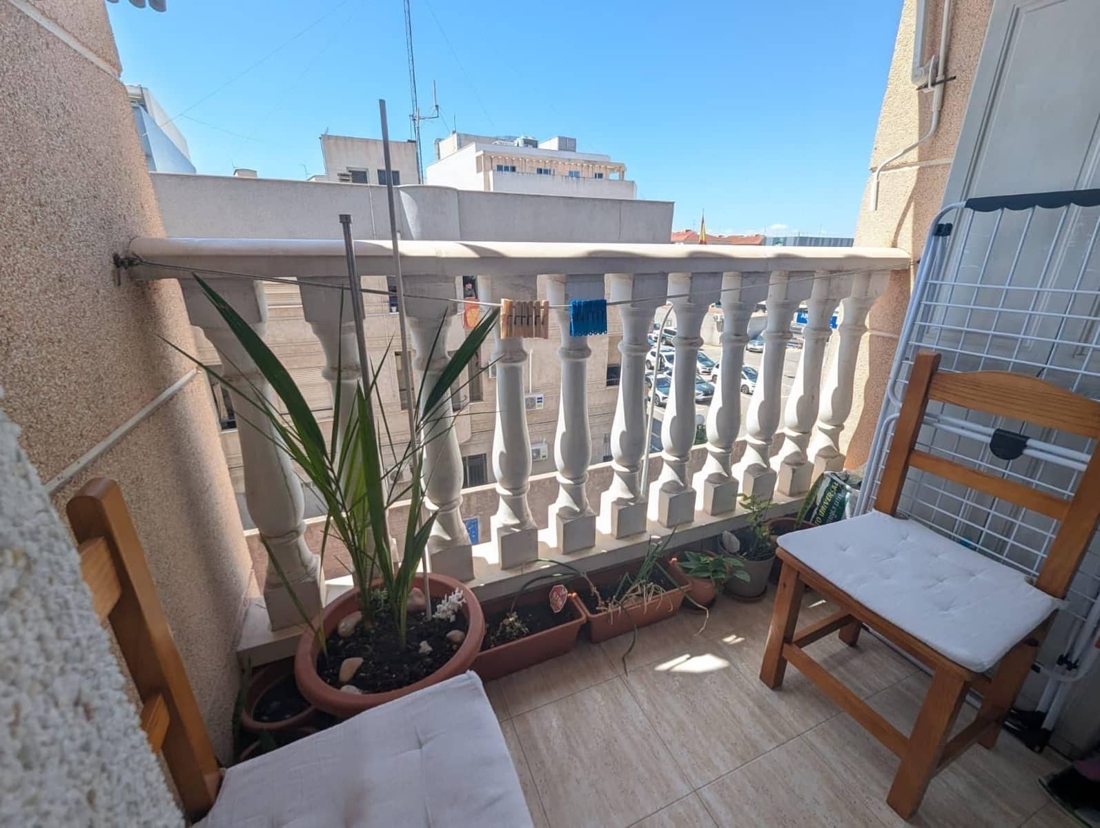 Piso de 2 habitaciones en Torrevieja en venta con garaje - 153.000 € (Ref: 9893015)