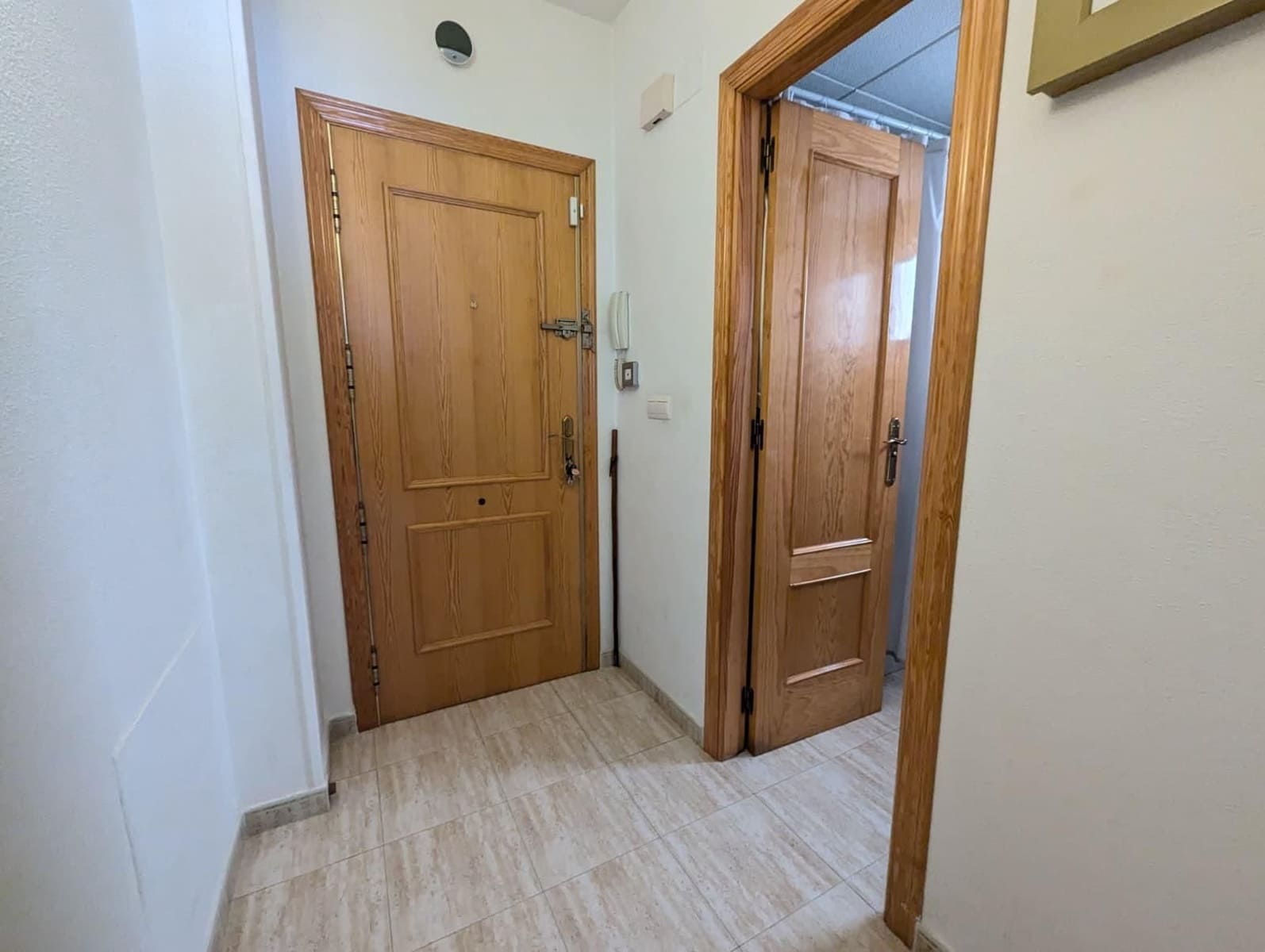 Piso de 2 habitaciones en Torrevieja en venta con garaje - 153.000 € (Ref: 9893015)