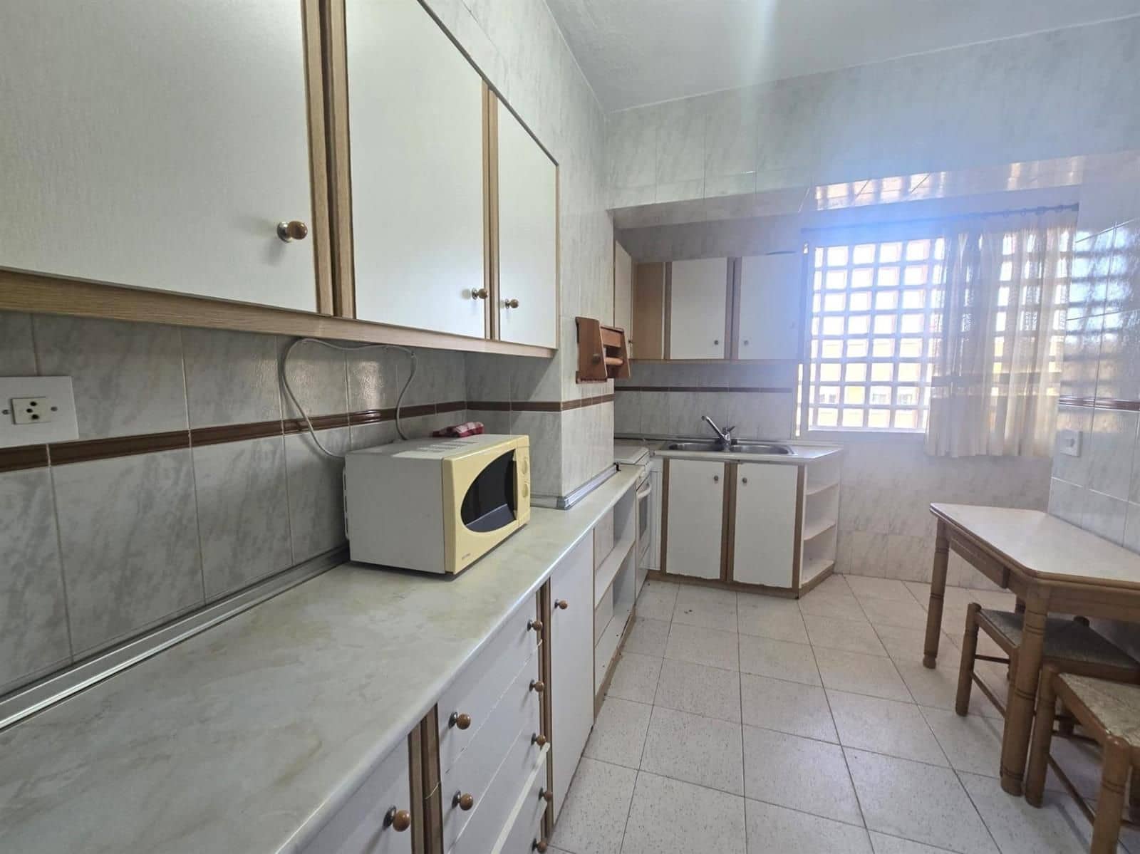 3 sovrum Lägenhet till salu i Torrevieja med pool garage - 220 000 € (Ref: 9893016)
