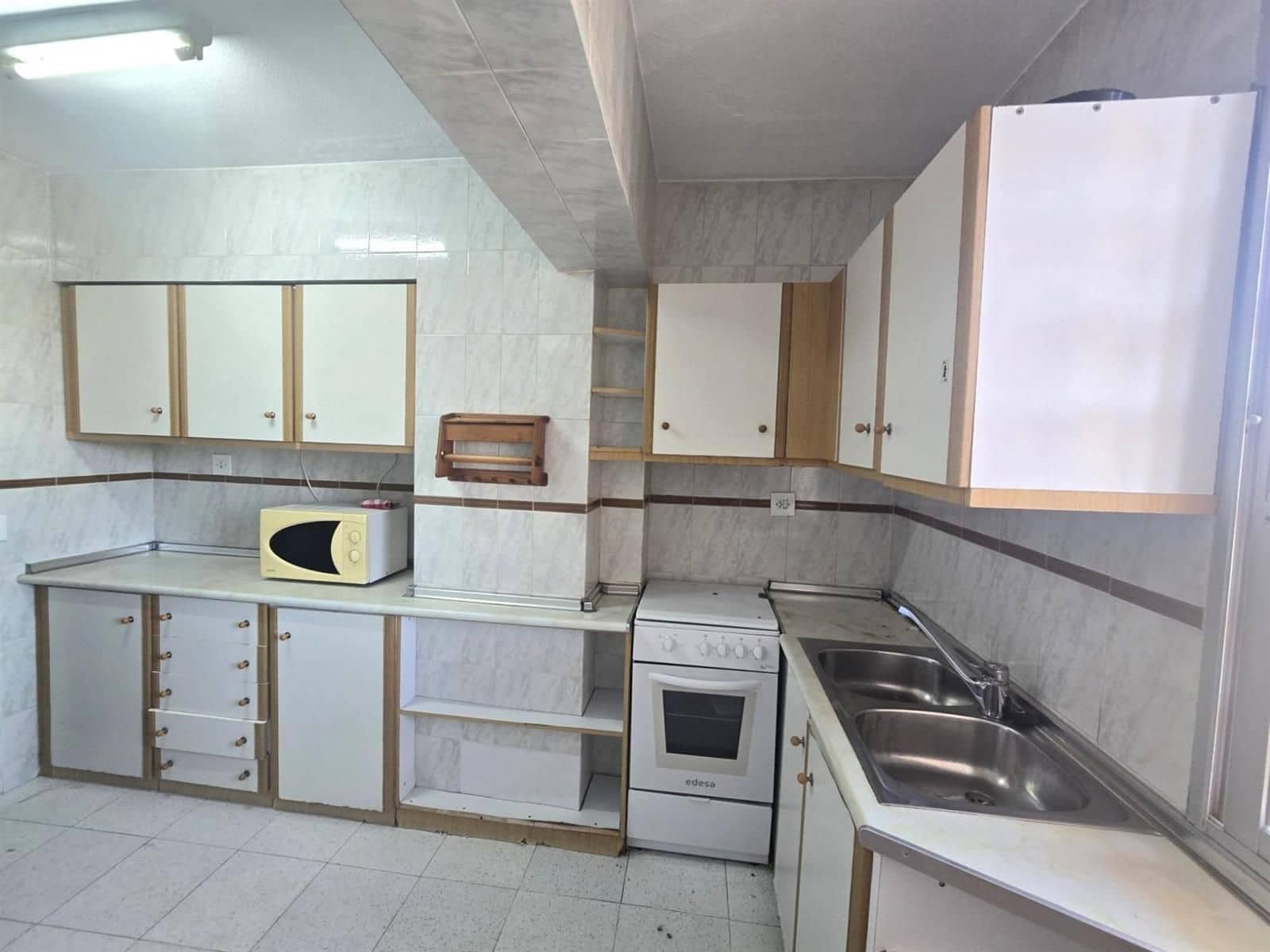 3 sovrum Lägenhet till salu i Torrevieja med pool garage - 220 000 € (Ref: 9893016)