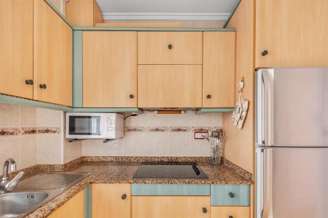 Piso de 2 habitaciones en Antonio Machado, Torrevieja en venta con piscina garaje - 149.900 € (Ref: 9902155)