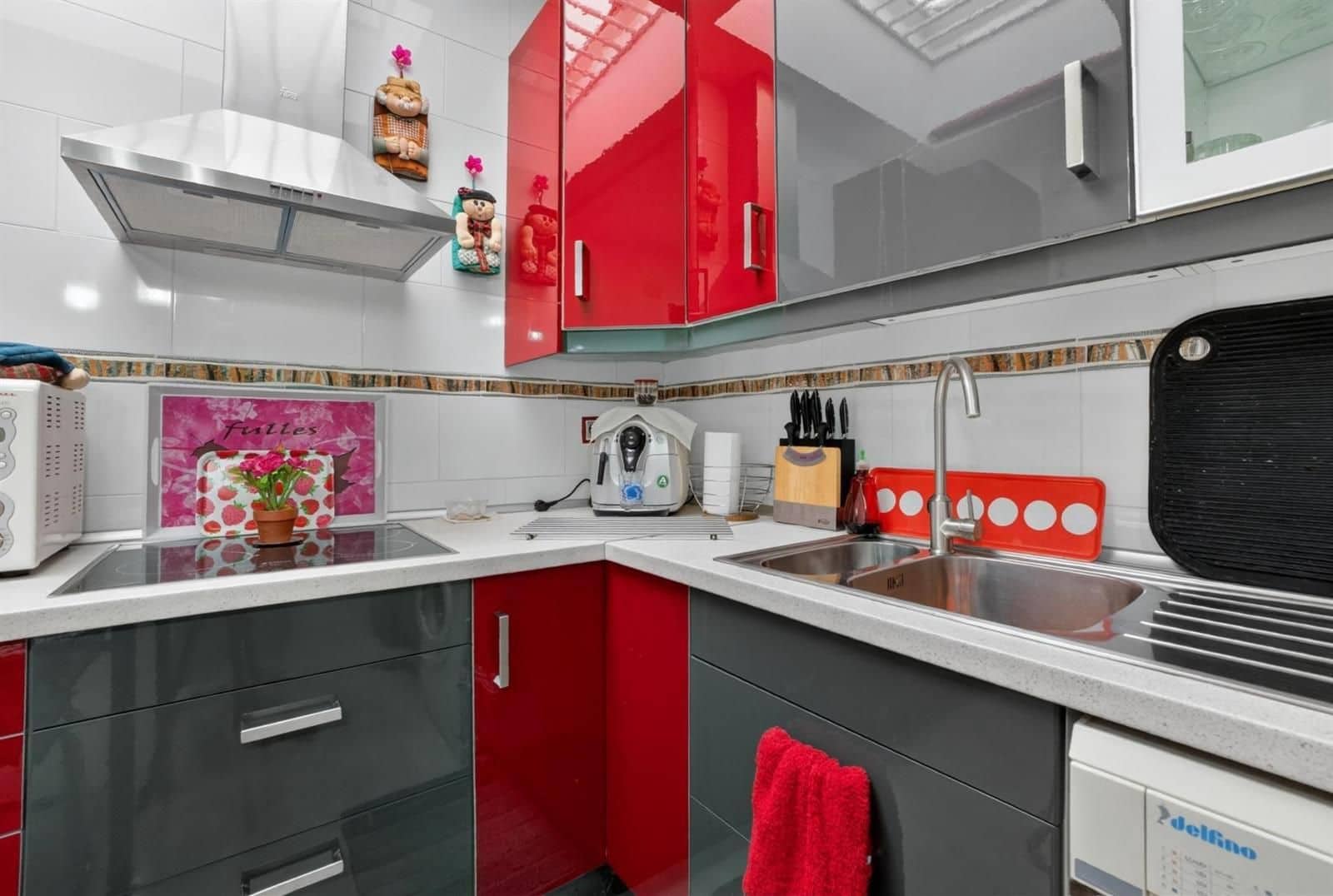 3 sypialnia Dom na sprzedaż w Torrevieja z basenem garażem - 270 000 € (Ref: 9902158)