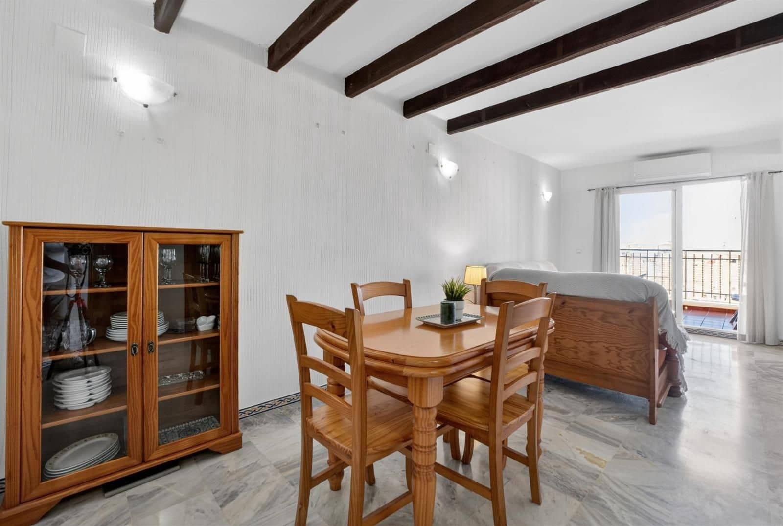 2 quarto Apartamento para venda em Torrevieja com piscina garagem - 255 000 € (Ref: 9902159)