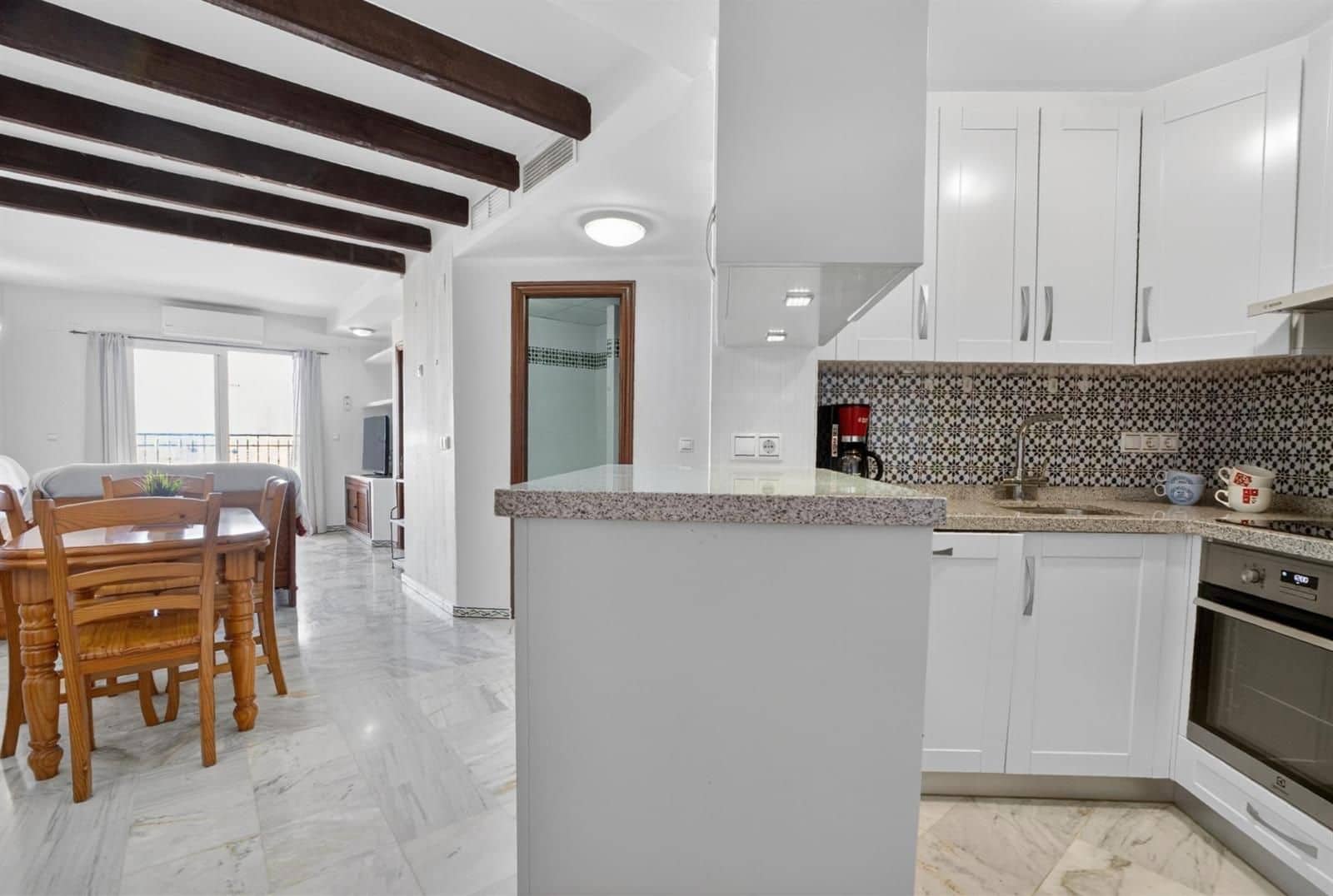 2 quarto Apartamento para venda em Torrevieja com piscina garagem - 255 000 € (Ref: 9902159)