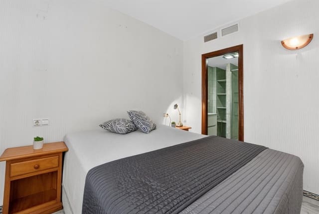 2 quarto Apartamento para venda em Los Frutales, Torrevieja com piscina garagem - 255 000 € (Ref: 9902159)