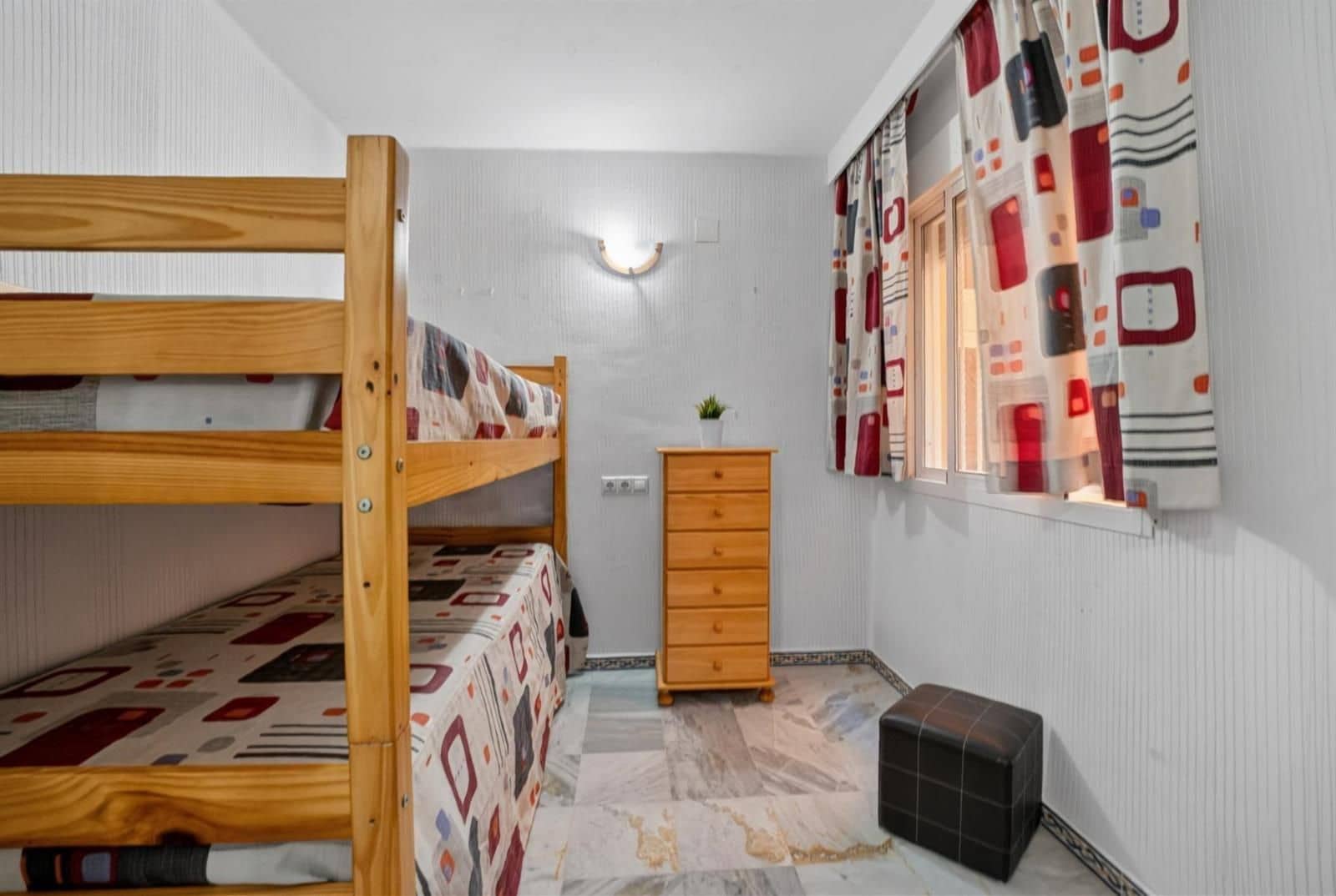 2 quarto Apartamento para venda em Torrevieja com piscina garagem - 255 000 € (Ref: 9902159)