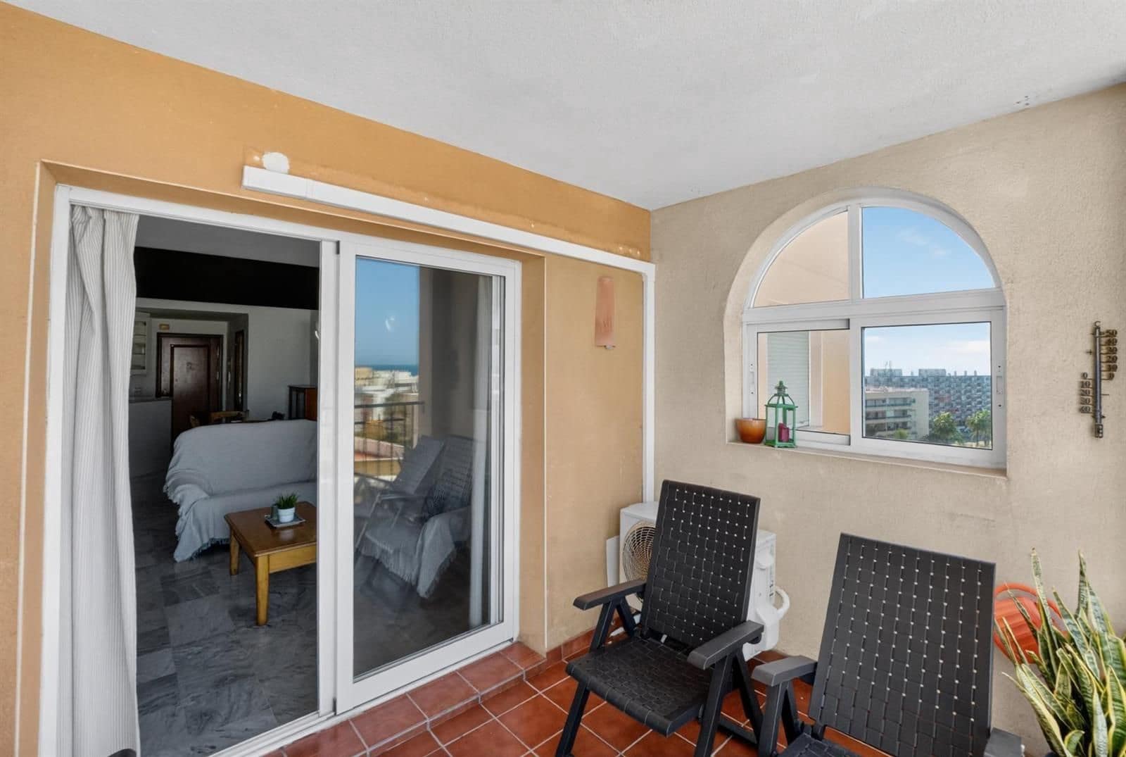 2 quarto Apartamento para venda em Torrevieja com piscina garagem - 255 000 € (Ref: 9902159)