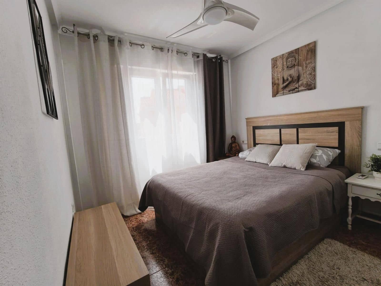 2 soverom Leilighet til salgs i Torrevieja med svømmebasseng garasje - € 169 900 (Ref: 9909004)