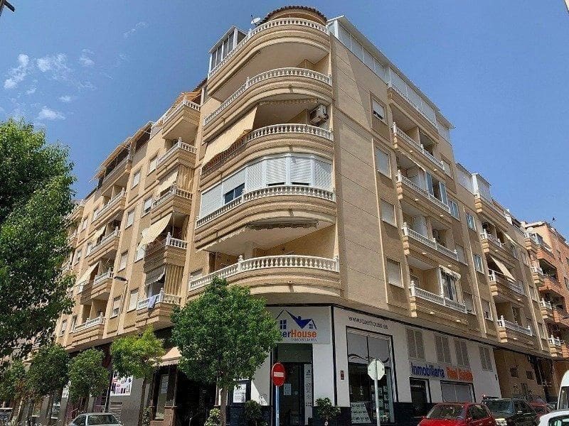 2 sypialnia Mieszkanie na sprzedaż w Torrevieja z basenem - 144 228 € (Ref: 9913666)