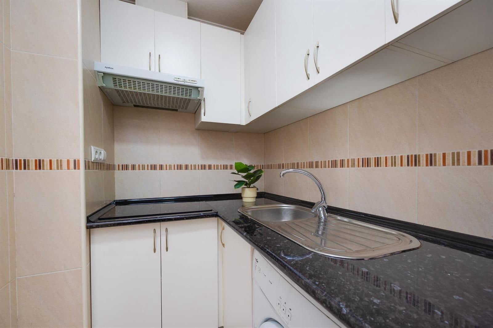 1 sypialnia Penthouse na sprzedaż w Torrevieja - 140 000 € (Ref: 9925178)
