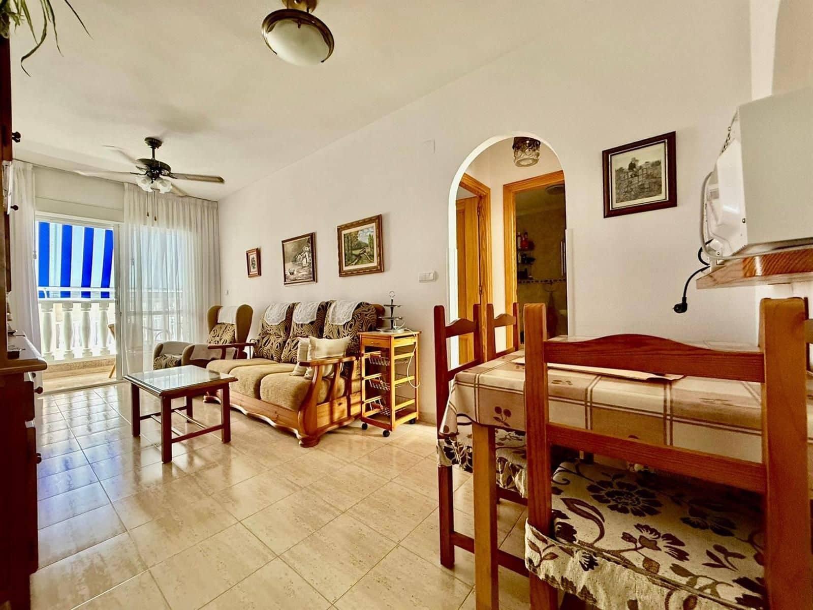 2 quarto Apartamento para venda em Torrevieja com garagem - 145 000 € (Ref: 9925179)